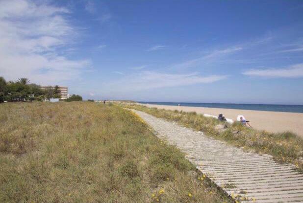 Precioso Apartamento Frente Al Mar Дения Екстериор снимка